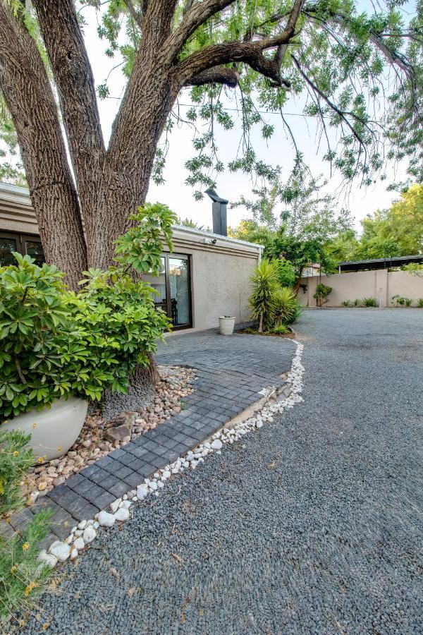 The Nightingale Guesthouse Bloemfontein Esterno foto