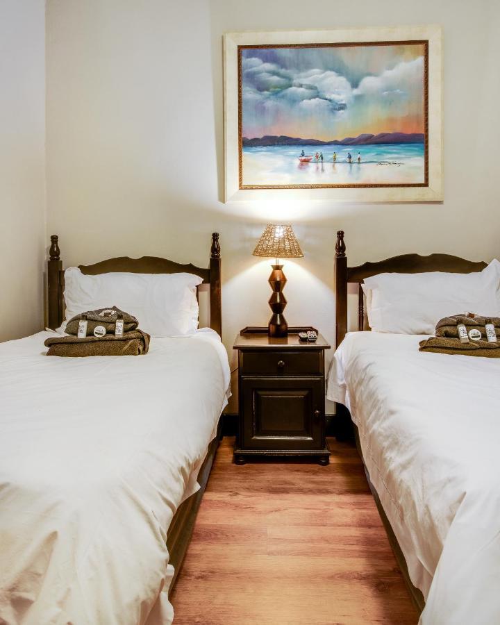 The Nightingale Guesthouse Bloemfontein Esterno foto