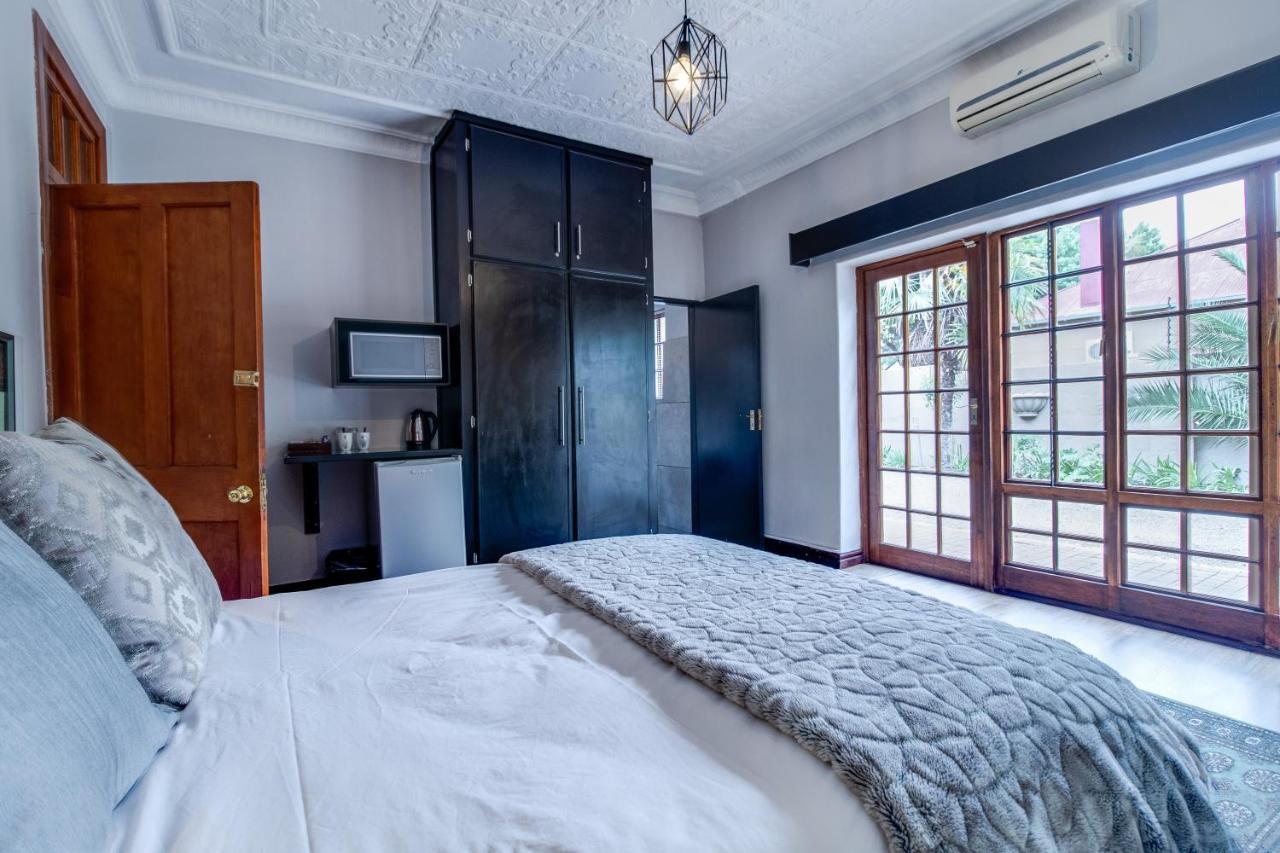 The Nightingale Guesthouse Bloemfontein Esterno foto
