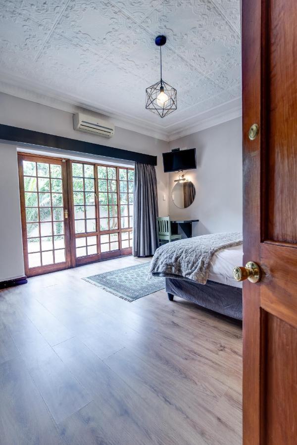 The Nightingale Guesthouse Bloemfontein Esterno foto